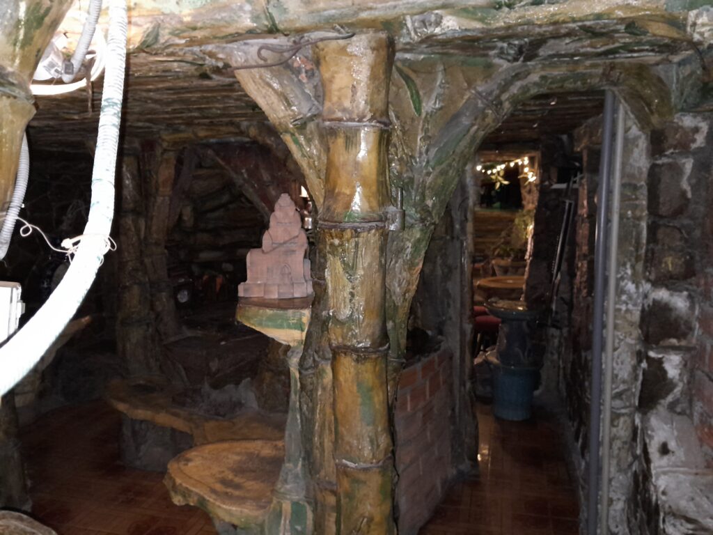 Places to sit carved into the walls.